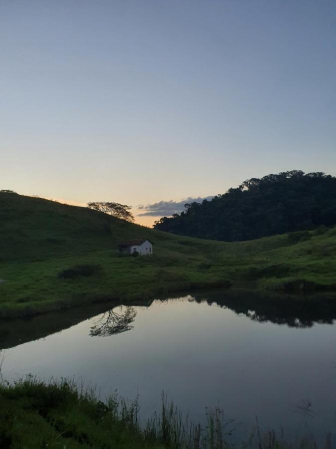 Pousada Recanto da Lunane Barra do Piraí Exterior foto